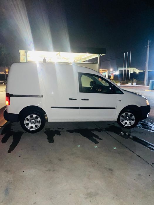 VW Caddy 1.9 TDI impecável