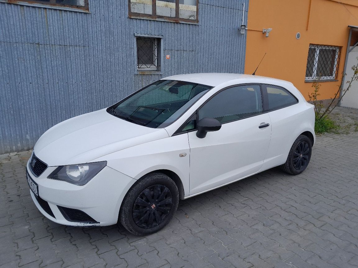 Seat Ibiza 1.6 tdi hatchback 2013r