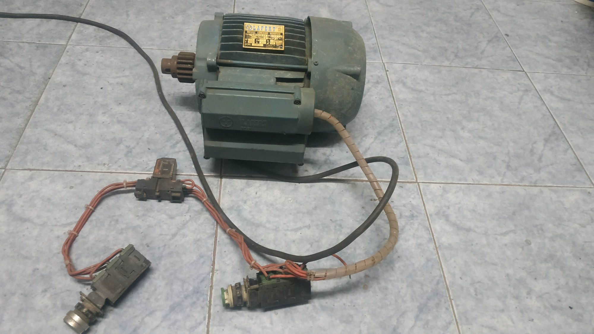 Motor monofásico