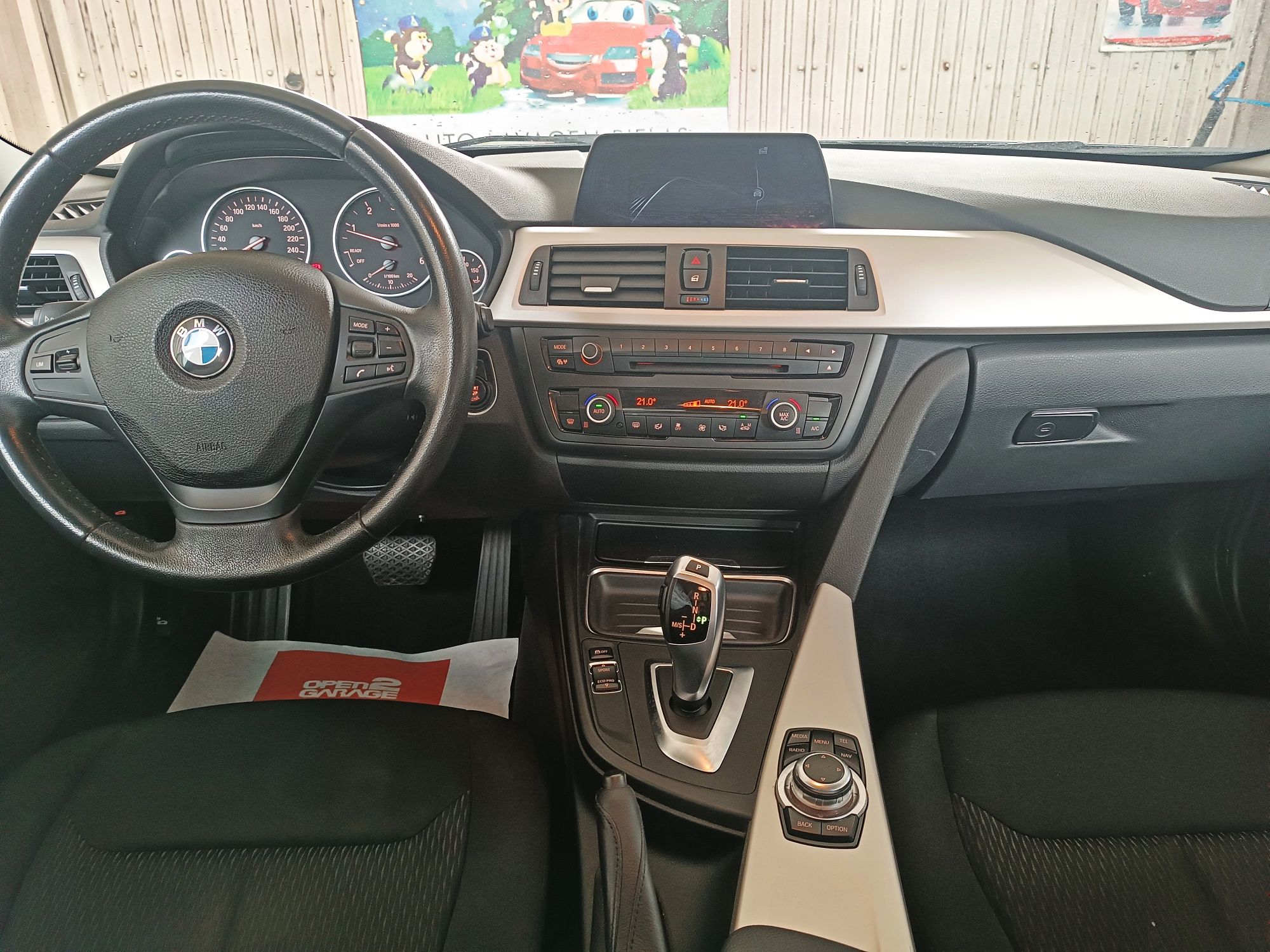 BMW 318d Auto/185 mil kms