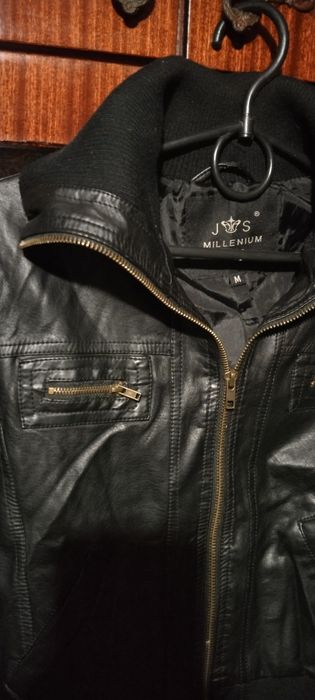 Продам короткую дубленку,46р,500 грн