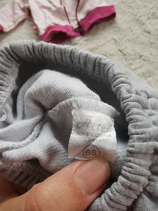 Bawełniany dres chłopięcy szary w zwierzątka rozm. 68 marki Artex