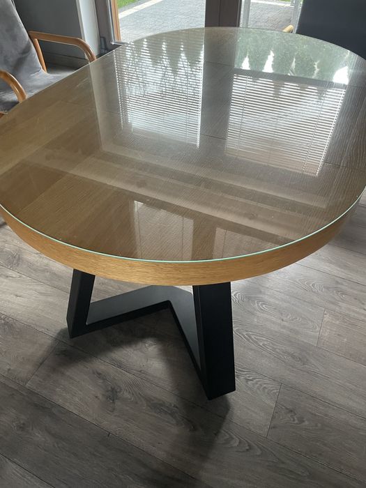 Stol loft okragly i owalny rozkladany z szybą