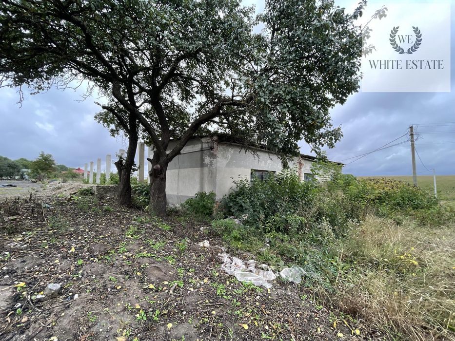 Продаж склад на ділянці 14 соток