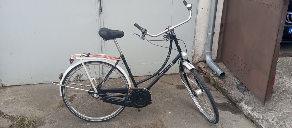 Sprzedam rower w dobrym stanie, w przednim kole jest generator, światł