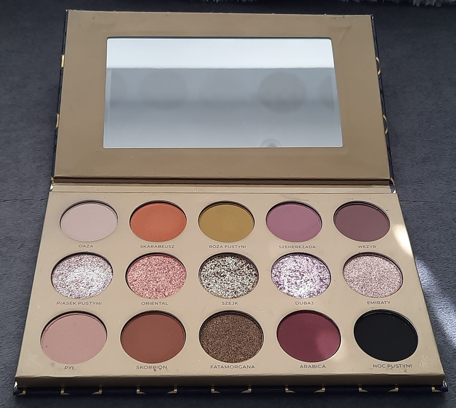 Paleta cieni do oczu Oriental marki Glam Shop