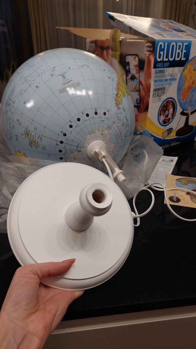 Globus 320mm PODŚWIETLANY 2w1 BIAŁA STOPKA DREWNO, + aplikacja , NA PR