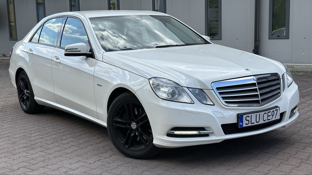 Mercedes W212  E200  ** Benzyna ** Zadbany **  Manual 6Biegów