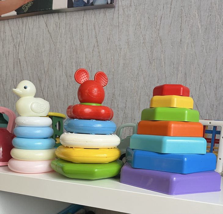 Пірамідки дитячі