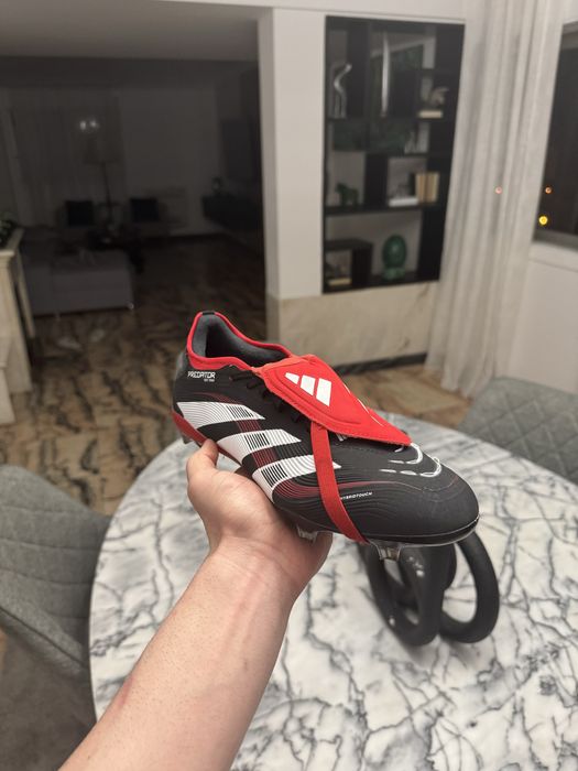 Botas de Futebol com Língua Dobrada BWR Predator Pro – Piso firme