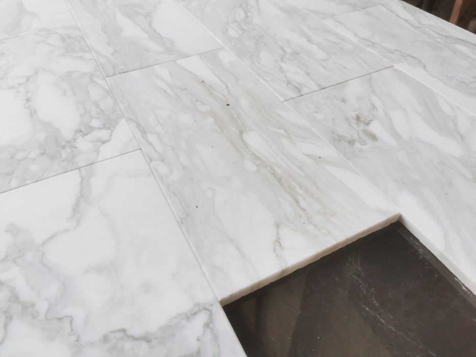 Marmur 15.2x31x1  Płytki marmurowe Calacatta