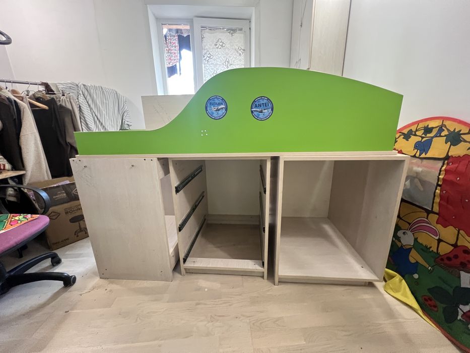 Ліжко чердак дитяче від 2-х до 7-9 років в гарному стані