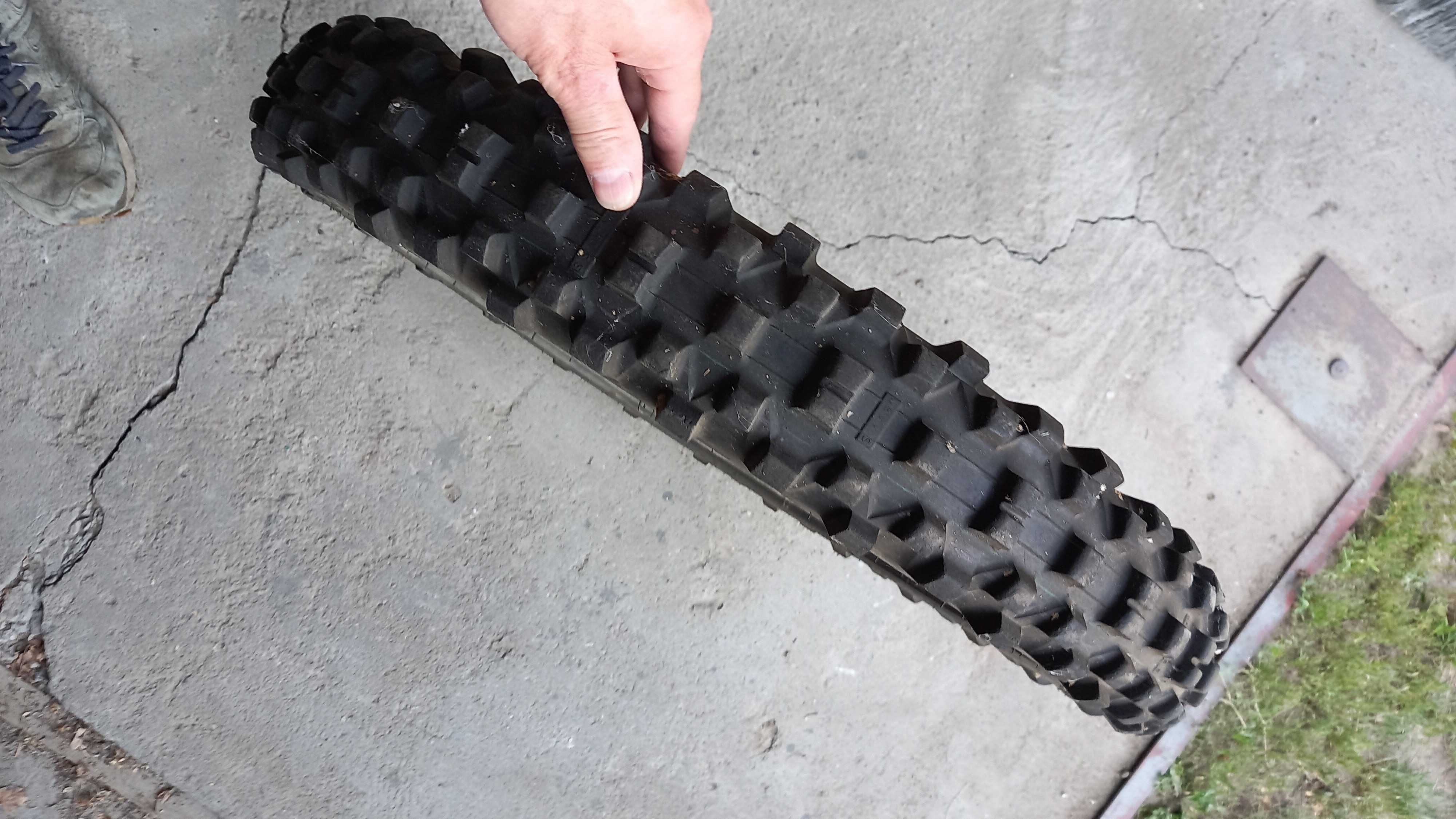 Opony Cross  MAXXIS 80/100-21 ,Pirelli MT70 130/80-18 66RR