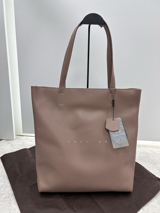 Шкіряні жіночі сумочки