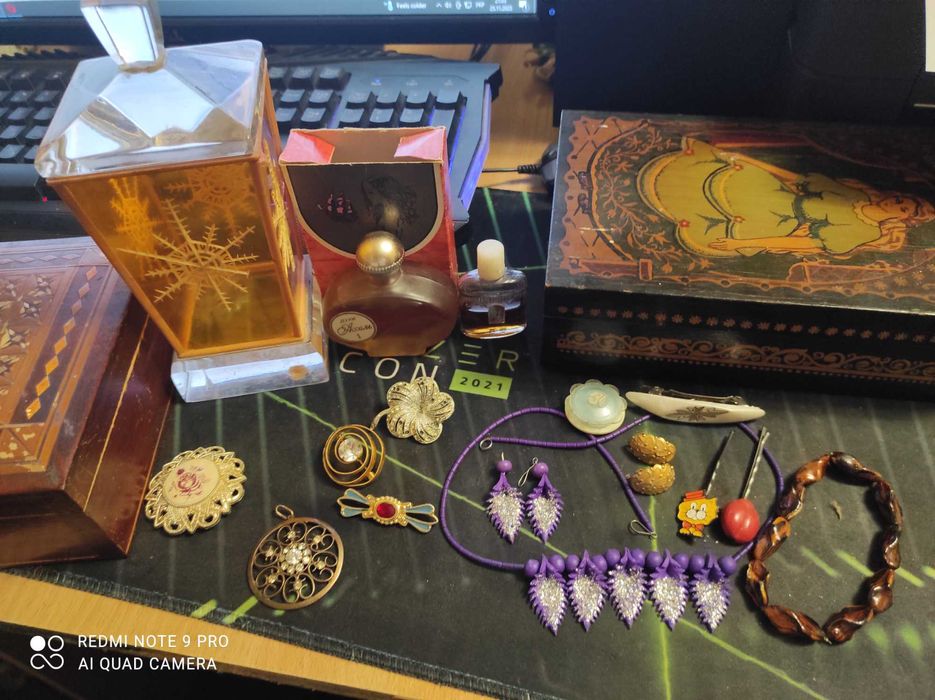 Броши , кулон и др. ссср серебро , позолота