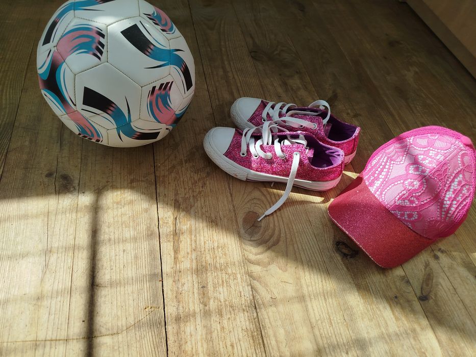 Кеди, кросівки, макасіни