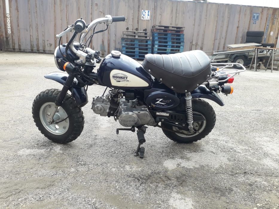 Honda z50 monkey