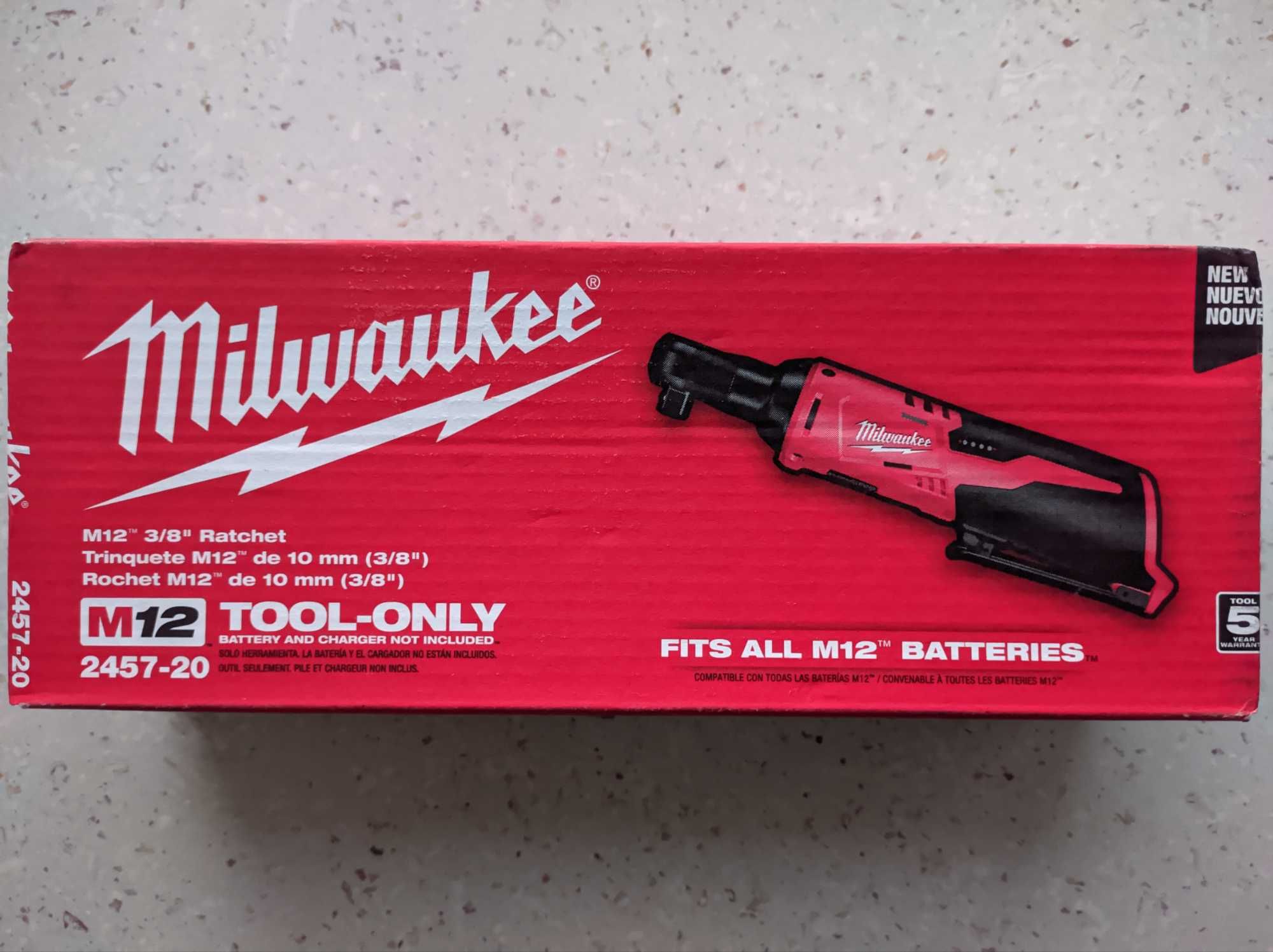 Аккумуляторная угловая трещетка 3/8" Milwaukee M12 2457-20 (M12IR-0)