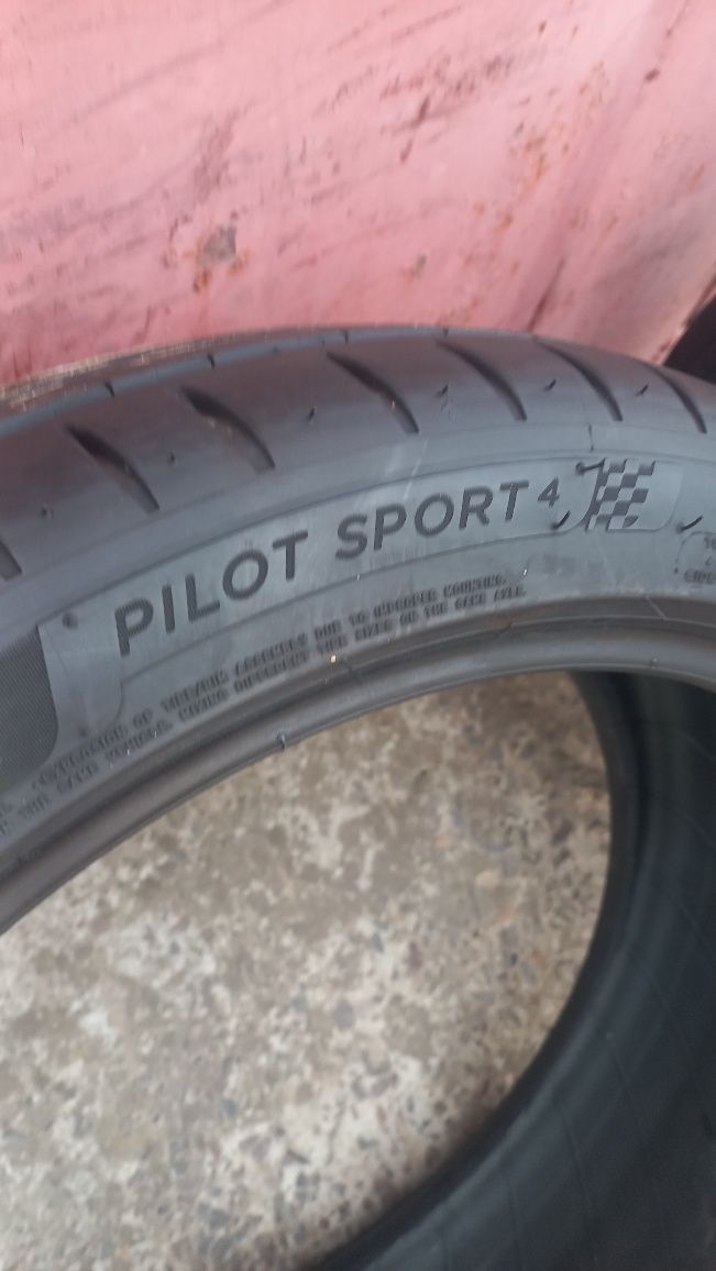 Шини літні пара 205 45 R17 Michelin pilot sport 4
