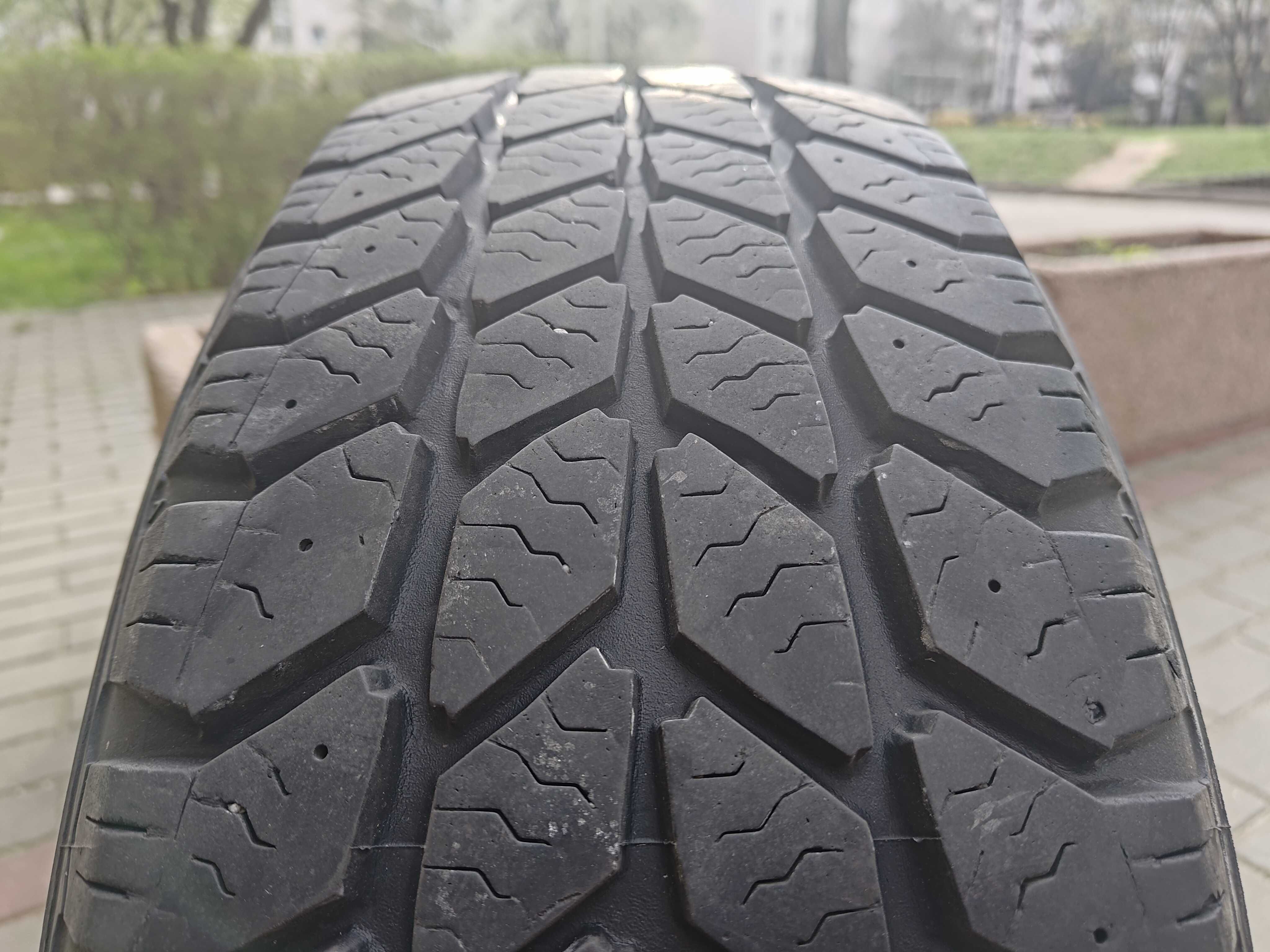 4 szt. Goodyear UltraGrip Cargo M+S 205/65/15c zimowe DOT 2414