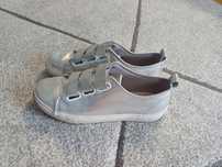 Srebrne trampki wsuwane rozm. 38