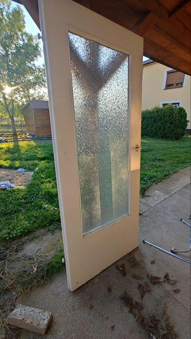 Oddam za darmo drewniane drzwi