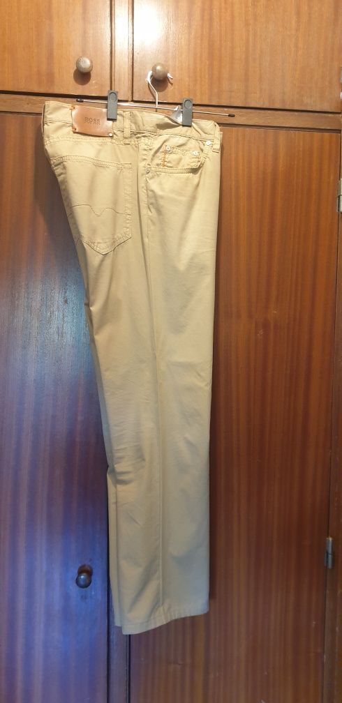 Calças Hugo Boss ORIGINAIS creme. Excelente estado tamanho mé