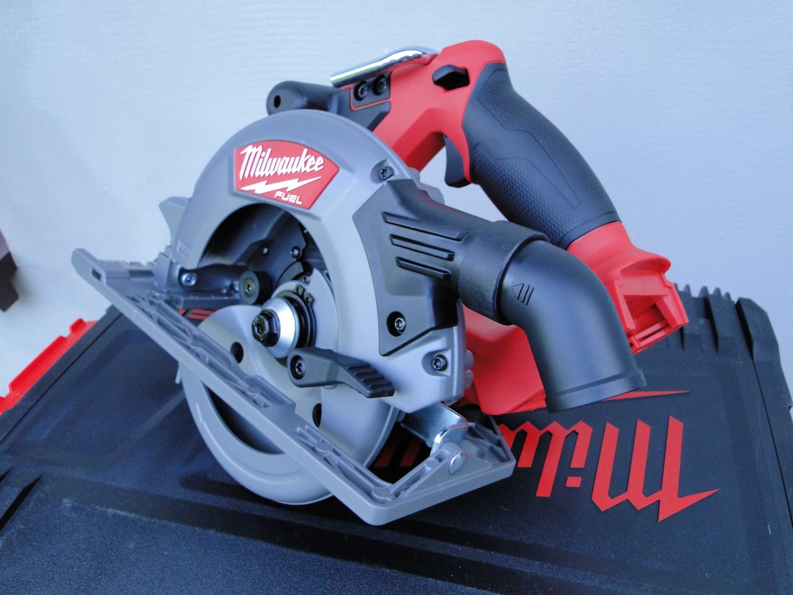 MILWAUKEE M18CCS55, Pilarka tarczowa 165 mm, Nowa