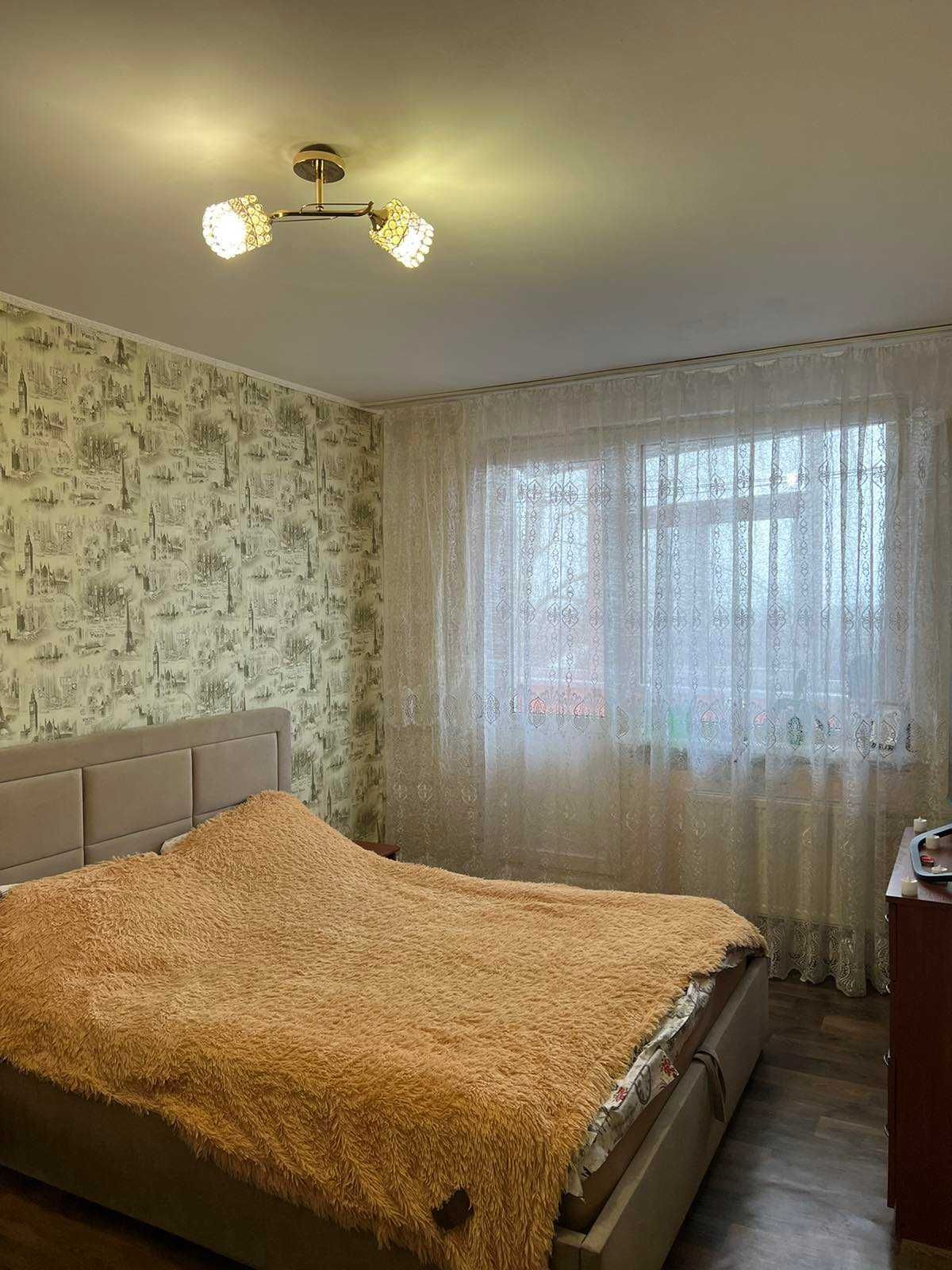 Продам 3-х комнатную квартиру в Чугуеве