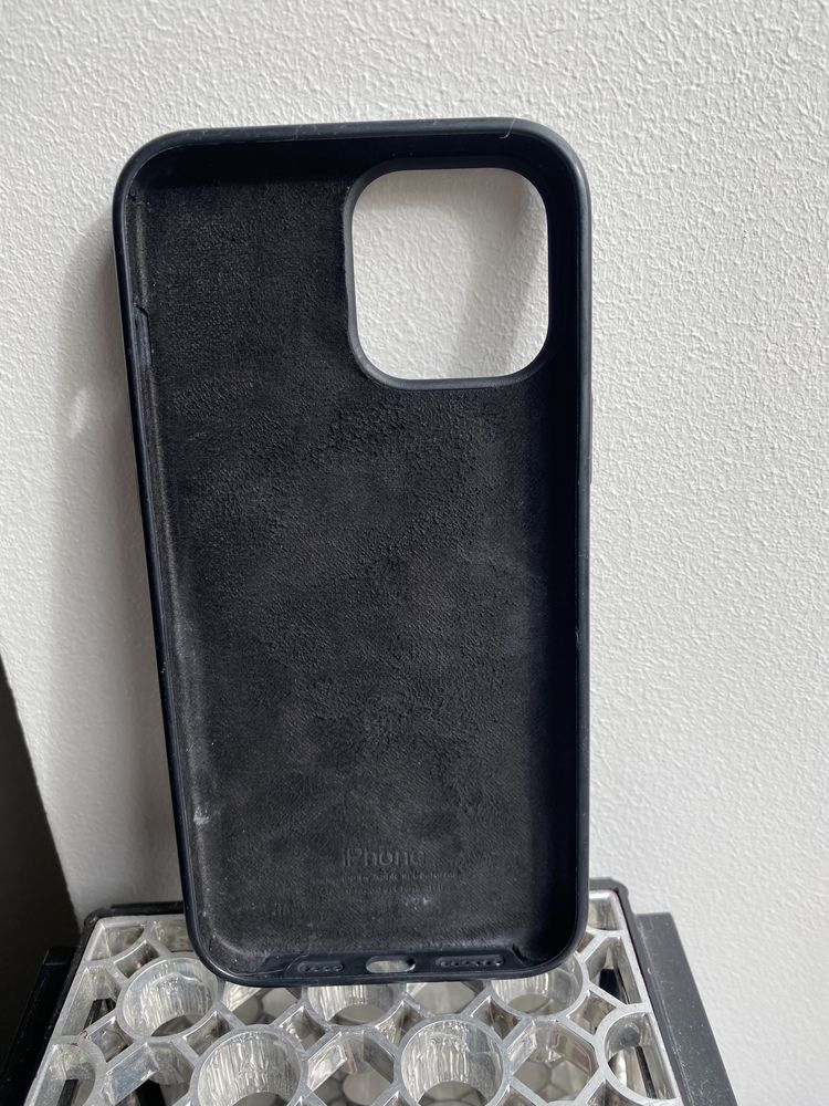 Чехол чорний на айфон iphone 13 Pro Max Silicone case із мікрофіброю