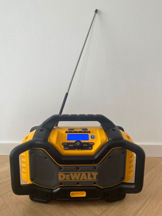 Radio Dewalt DCR027 Budowlane Ładowarka