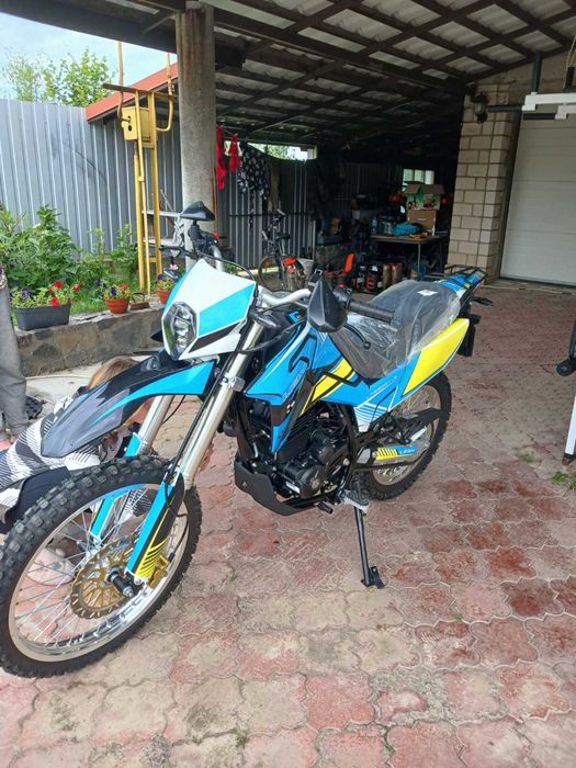 Продаю Lifan KPX 250