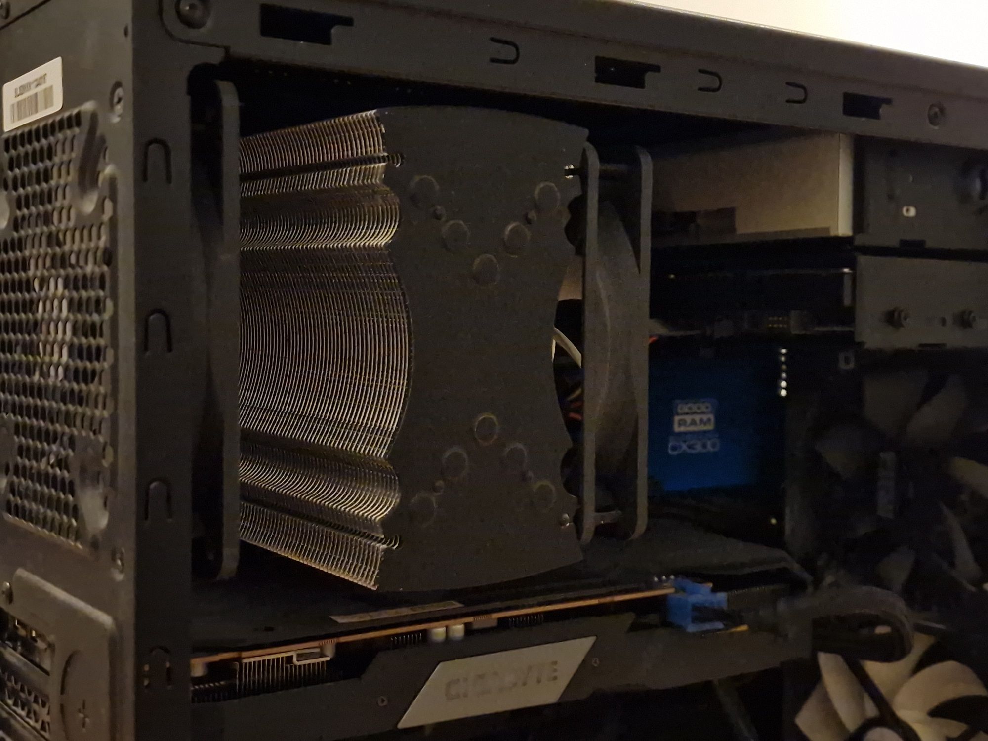 Komputer stacjonarny PC i5 bequiet Radeon 5500 SSD 500GB+1TB 16GB 8GB