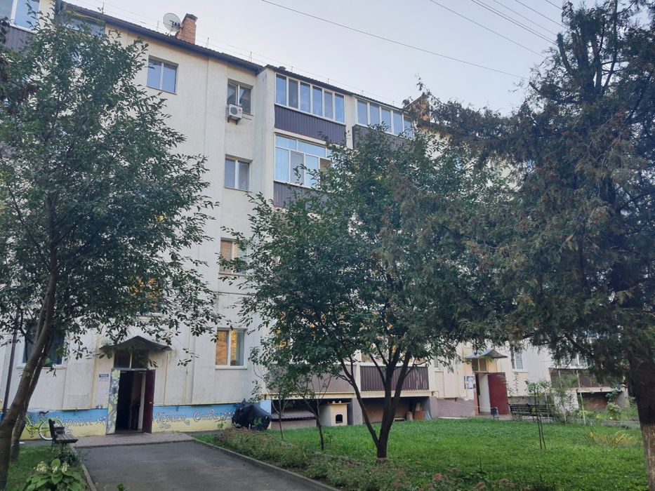 Продам 1к кв пр. Бабкіна 13, 48м2, жилий стан