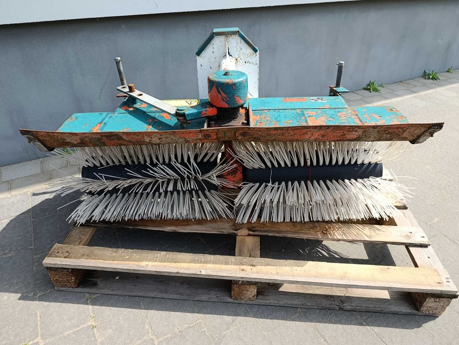 solidna zamiatarka 112 cm do traktorka