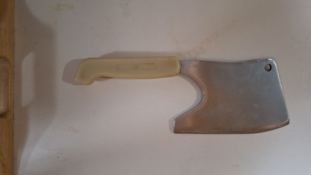 Кухонний тесак ніж торік!