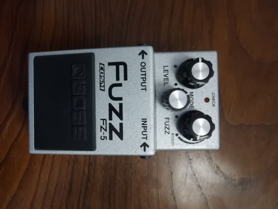 Fuzz cosm FZ-5 BOSS