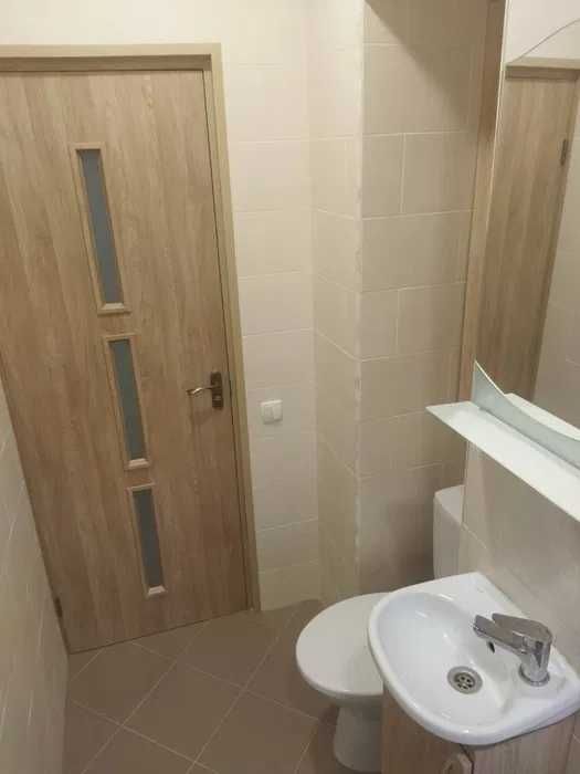 Оренда великої 2к квартири в Шевченківському районі