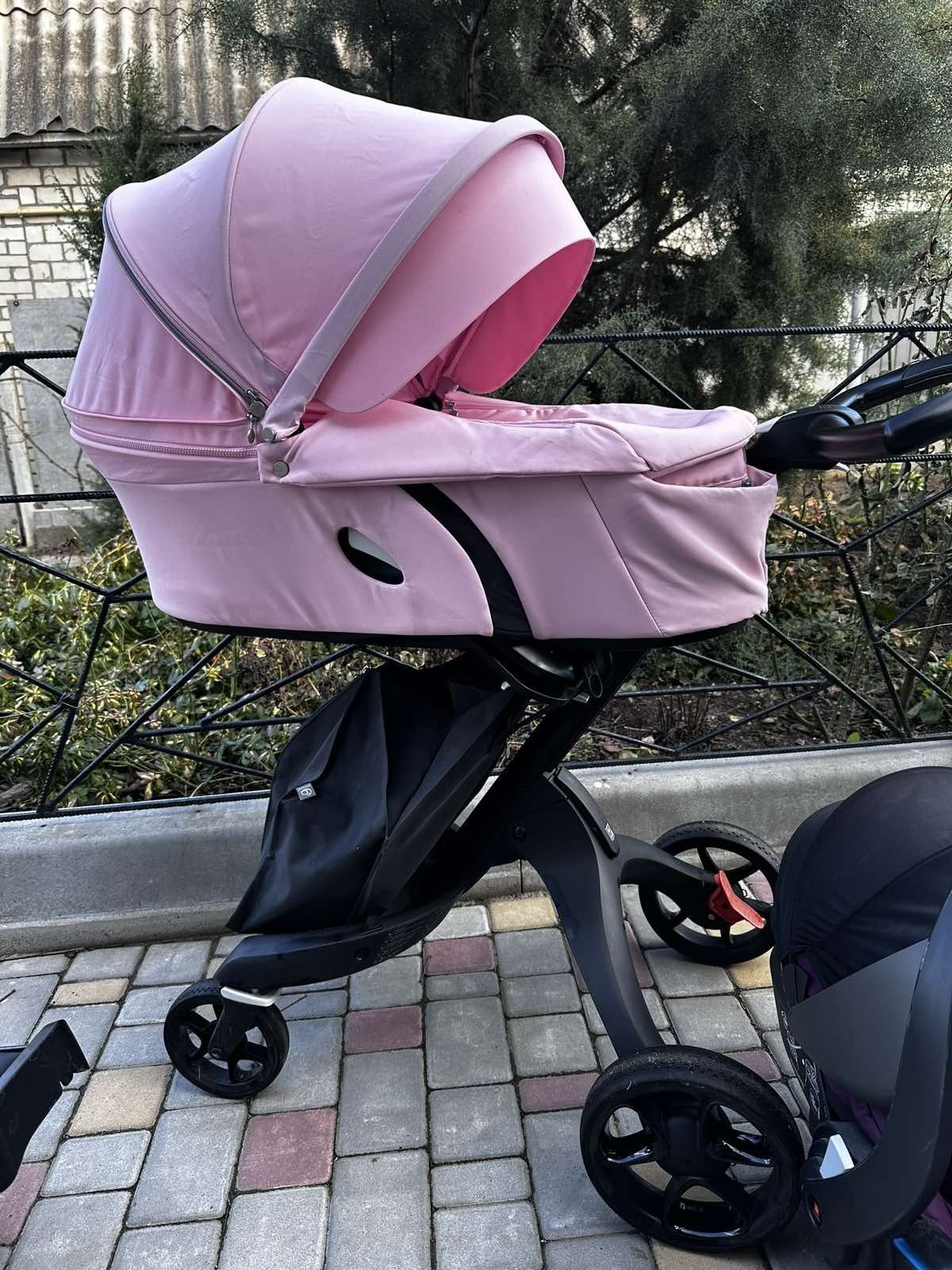 Коляска Stokke Xplory V6 3 в 1.Люлька ,прогулочный блок и автокресло