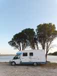 Autocaravana Ford 140cv 2010 57.000km garagem para moto