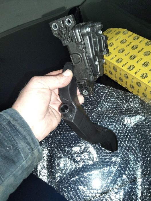 Pedal acelerador Passat B5 e outros NOVO