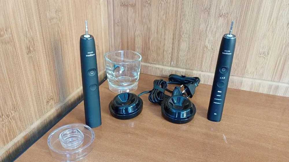 Philips Sonicare DiamondClean 9000 - elektryczna szczoteczka soniczna