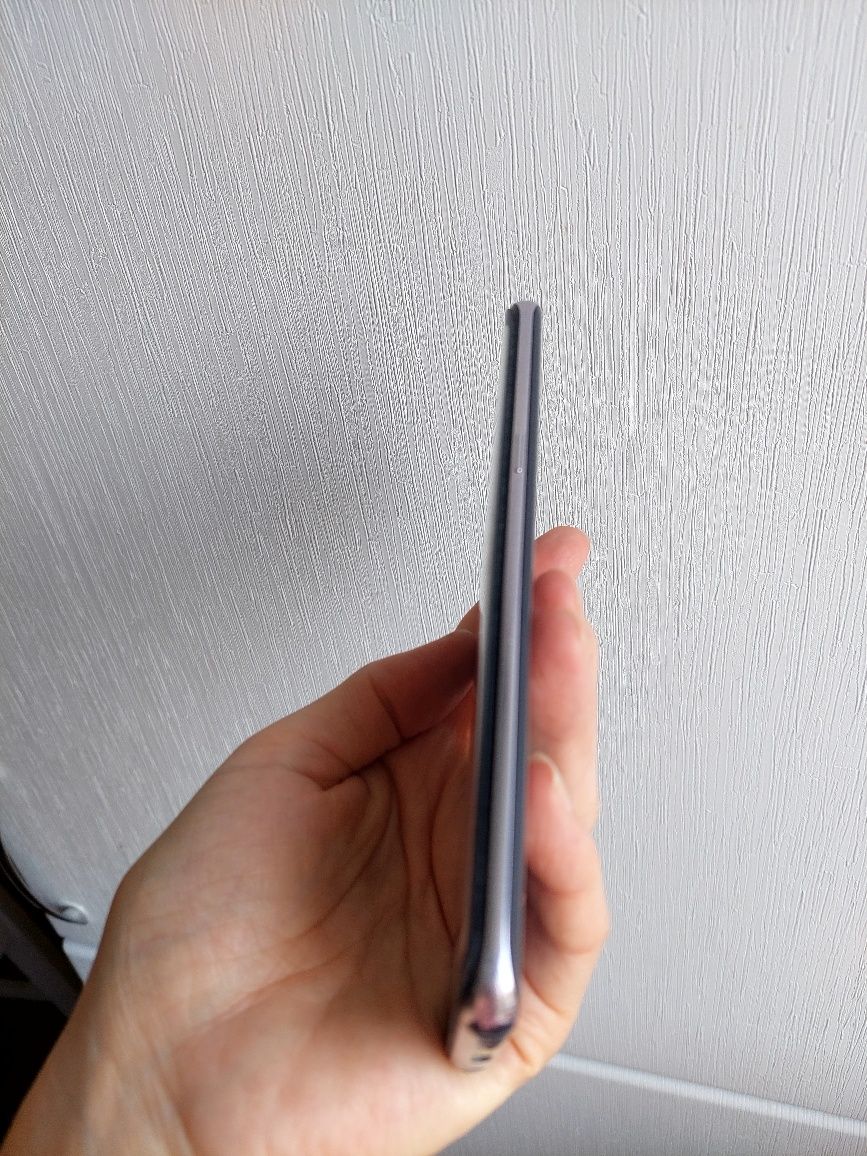 Телефон Samsung S 8