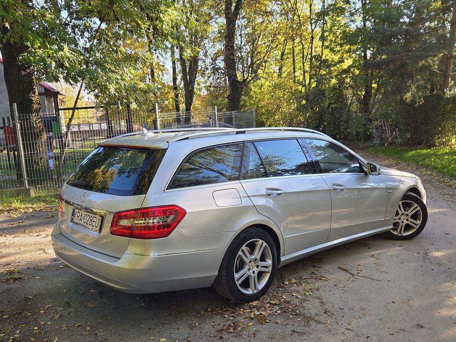 Piękny Mercedes w212 E- klasa 2.2 163km avantgarde  zobacz !