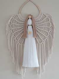 Anioł stróż w bieli, makramowy anioł. Komunia, chrzest. Wysyłka