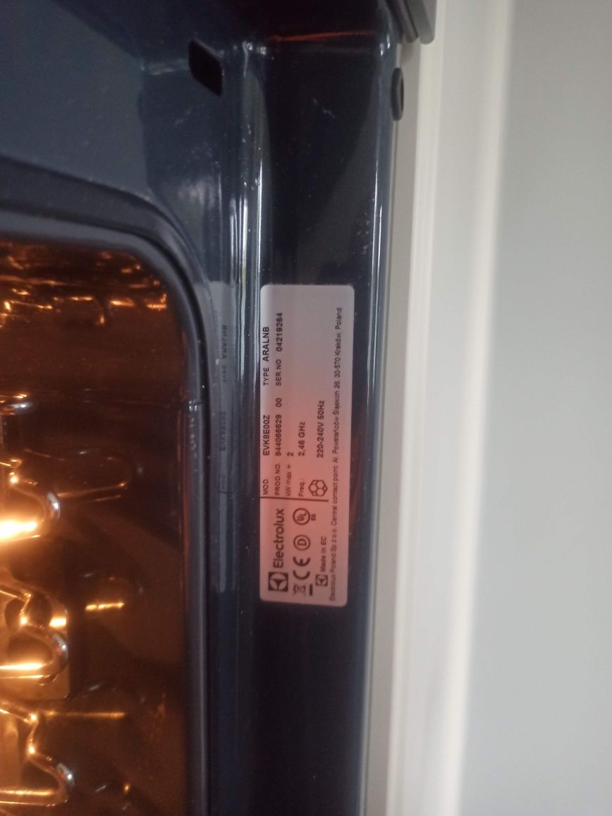 Kuchenka mikrofalowa do zabudowy Electrolux
