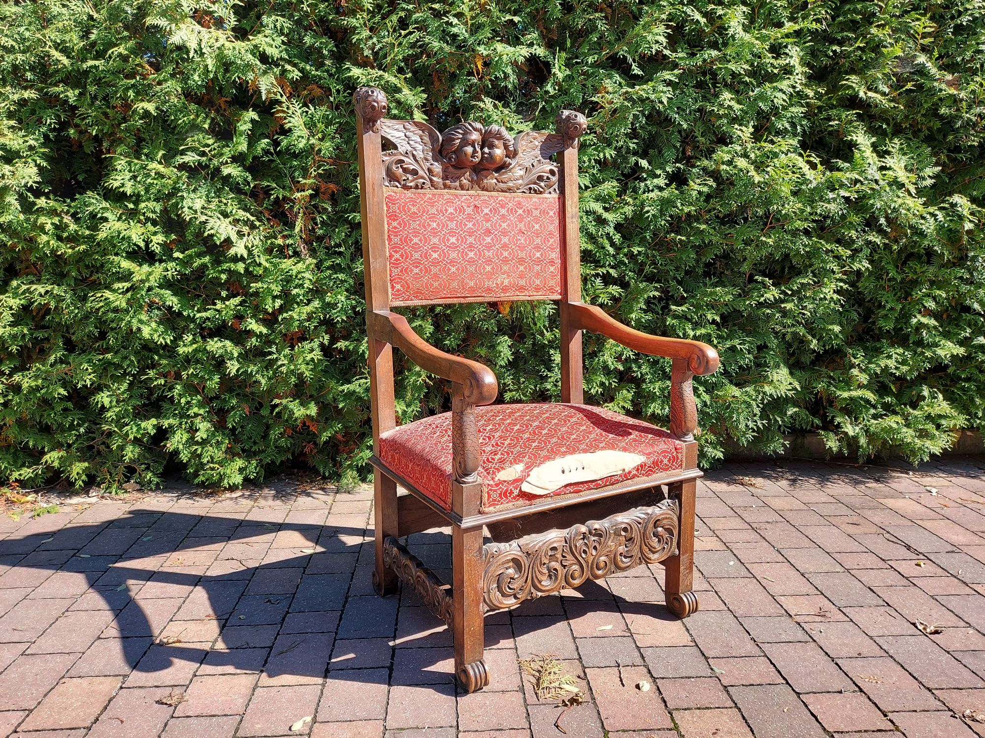 XVIII wiek - rzeźbiony fotel drewniany, zabytkowy, antyk