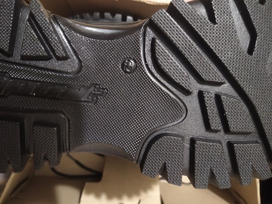 Кросовкі тактичні нові