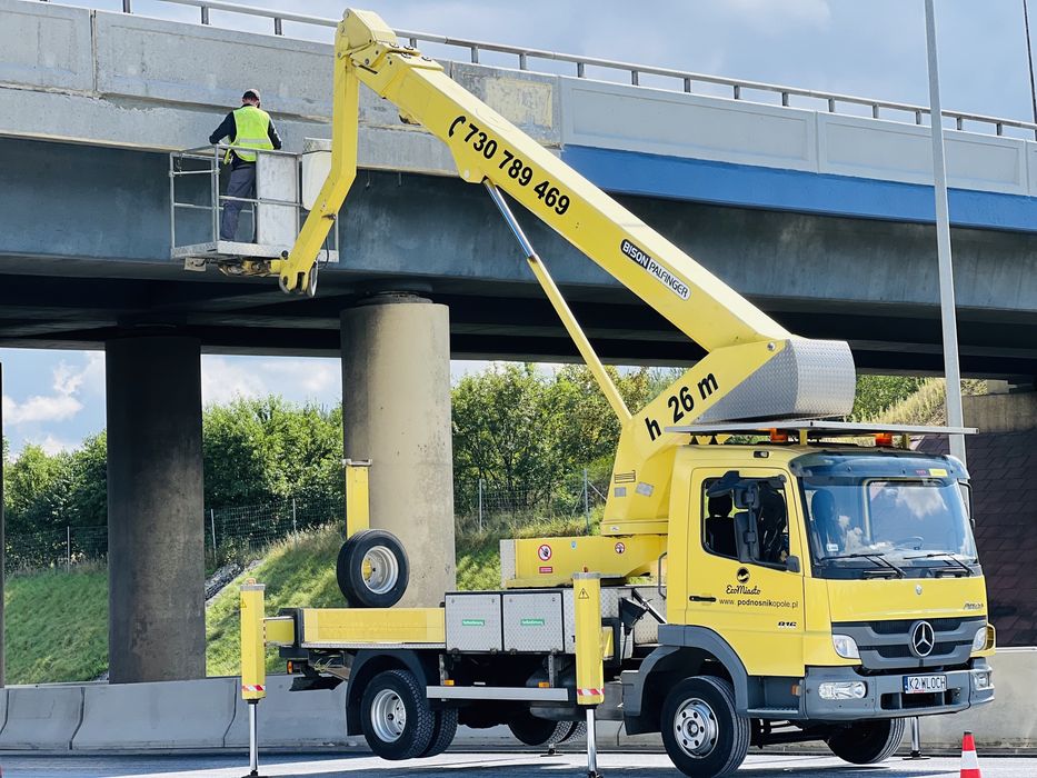 Wynajem podnośnik koszowy zwyżka przyłącza elektryczne Opoke i okolice