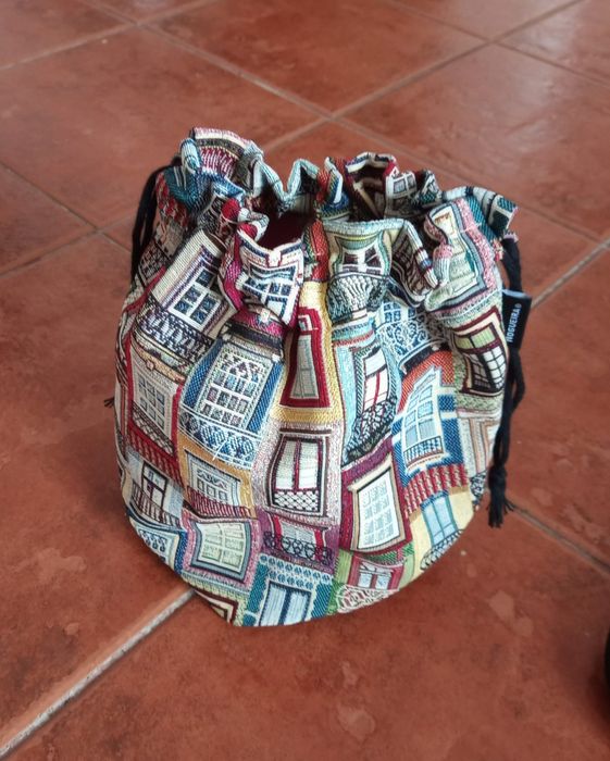 Serviço de Costura à Peça – Material Não Incluído